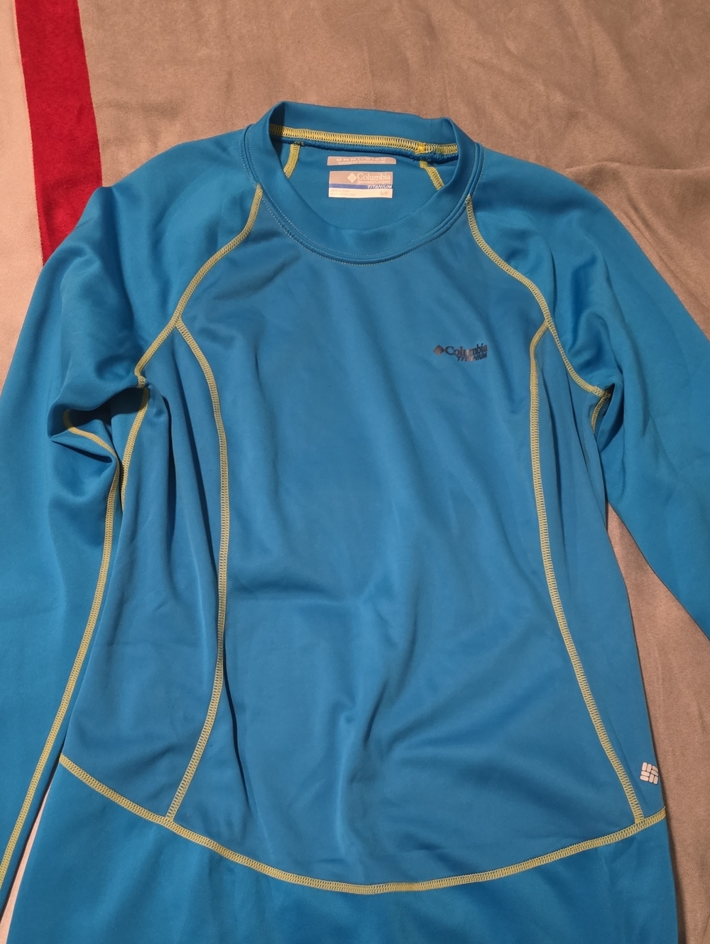Columbia Teal Blue Long-Sleeve Swim Coverup with Lime Stitching